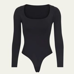SKIMS Essential Smoothing Bodysuit